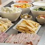 Hampton By Hilton Paris Charles De Gaulle Airport