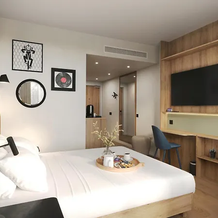 Hotel Hampton By Hilton Paris Charles De Gaulle Airport 4*