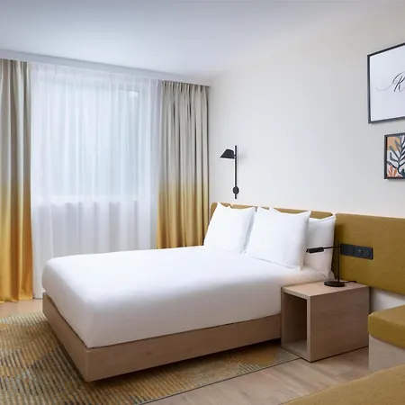 Otel Hampton By Hilton Paris Charles De Gaulle Airport 4*