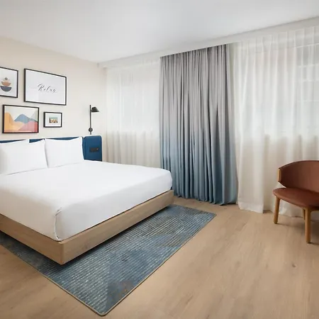 Hotel Hampton By Hilton Paris Charles De Gaulle Airport