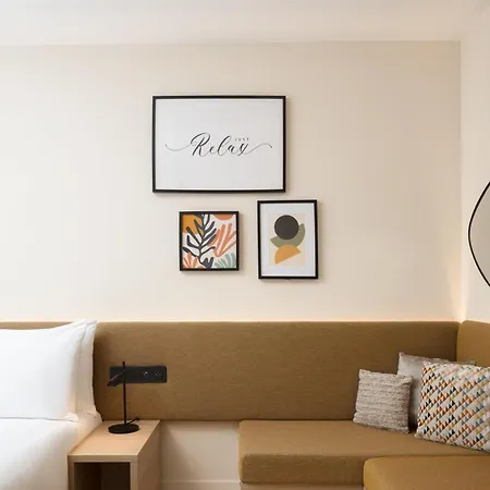 Otel Hampton By Hilton Paris Charles De Gaulle Airport 4*
