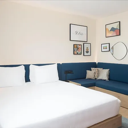 Hampton By Hilton Paris Charles De Gaulle Airport 4*