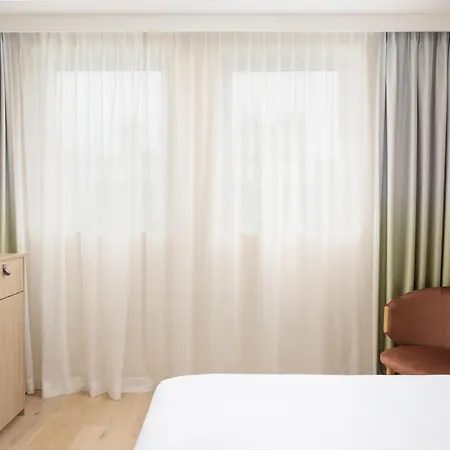 Hampton By Hilton Paris Charles De Gaulle Airport 4* Roissy-en-France