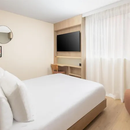 Hampton By Hilton Paris Charles De Gaulle Airport