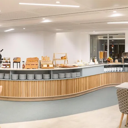Hampton By Hilton Paris Charles De Gaulle Airport