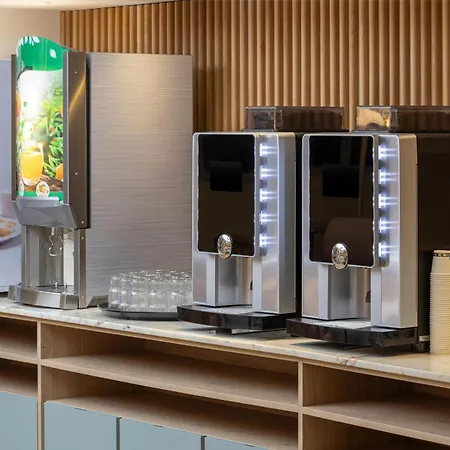 Hampton By Hilton Paris Charles De Gaulle Airport Otel 4*