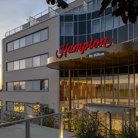 Hampton By Hilton Paris Charles De Gaulle Airport 4* Roissy-en-France
