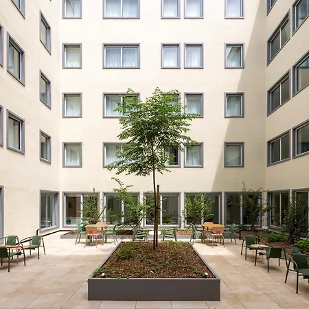 Hampton By Hilton Paris Charles De Gaulle Airport Otel