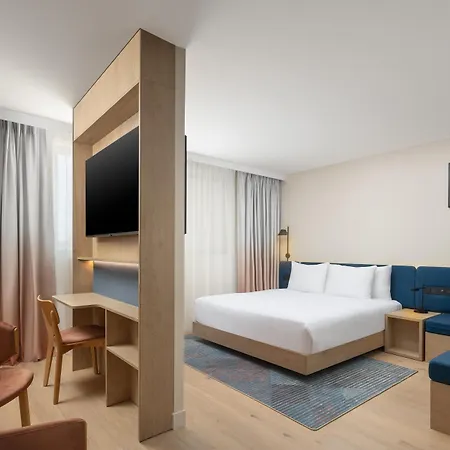 Otel Hampton By Hilton Paris Charles De Gaulle Airport 4*