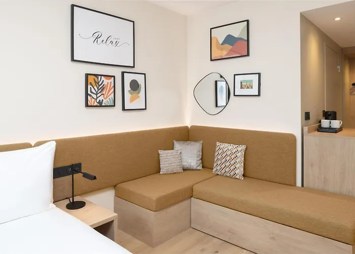 Hotel Hampton By Hilton Paris Charles De Gaulle Airport 4*