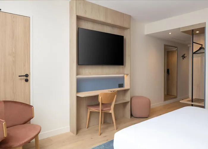 Hampton By Hilton Paris Charles De Gaulle Airport