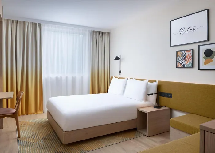 Hotel Hampton By Hilton Paris Charles De Gaulle Airport 4*