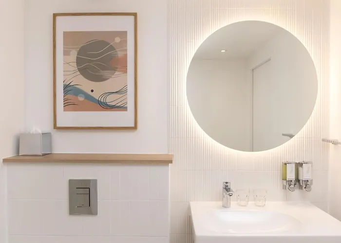 Hampton By Hilton Paris Charles De Gaulle Airport Hotel 4*