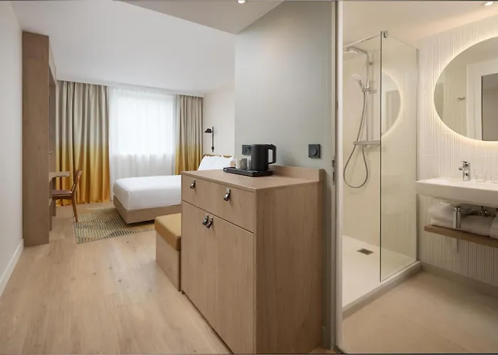 Hampton By Hilton Paris Charles De Gaulle Airport 4*