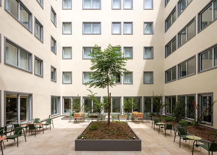 Hotel Hampton By Hilton Paris Charles De Gaulle Airport 4*